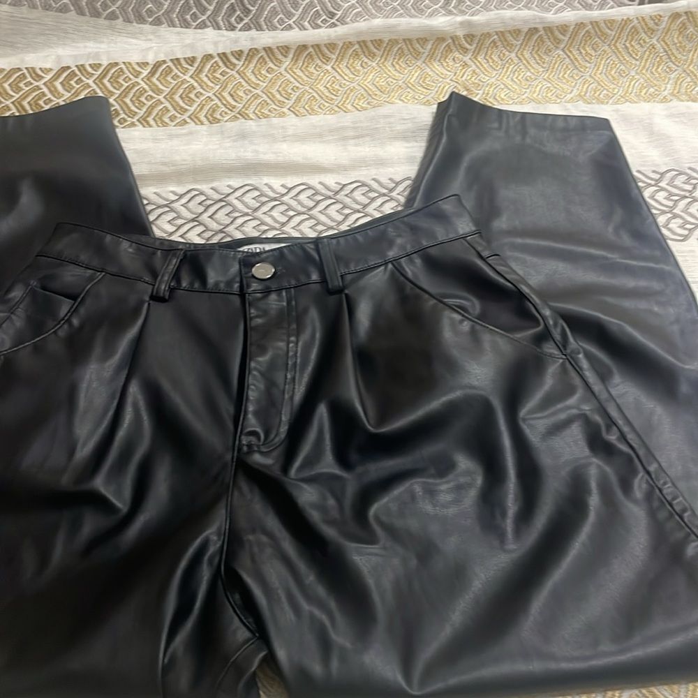 ZARA, faux leather cargo pants, size 36/4 US. - Picture 11 of 12